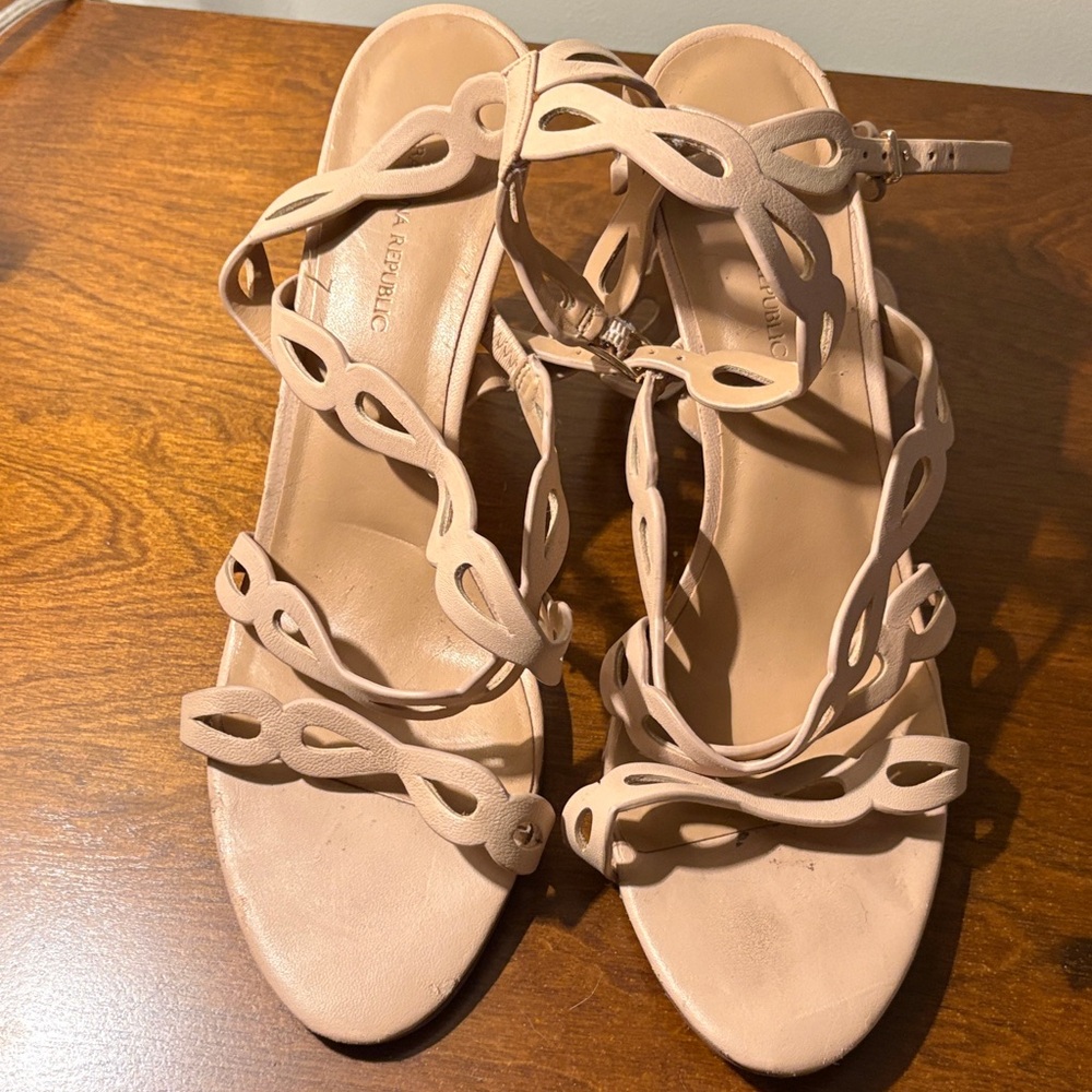 Banana Republic Nude Cutout Heels